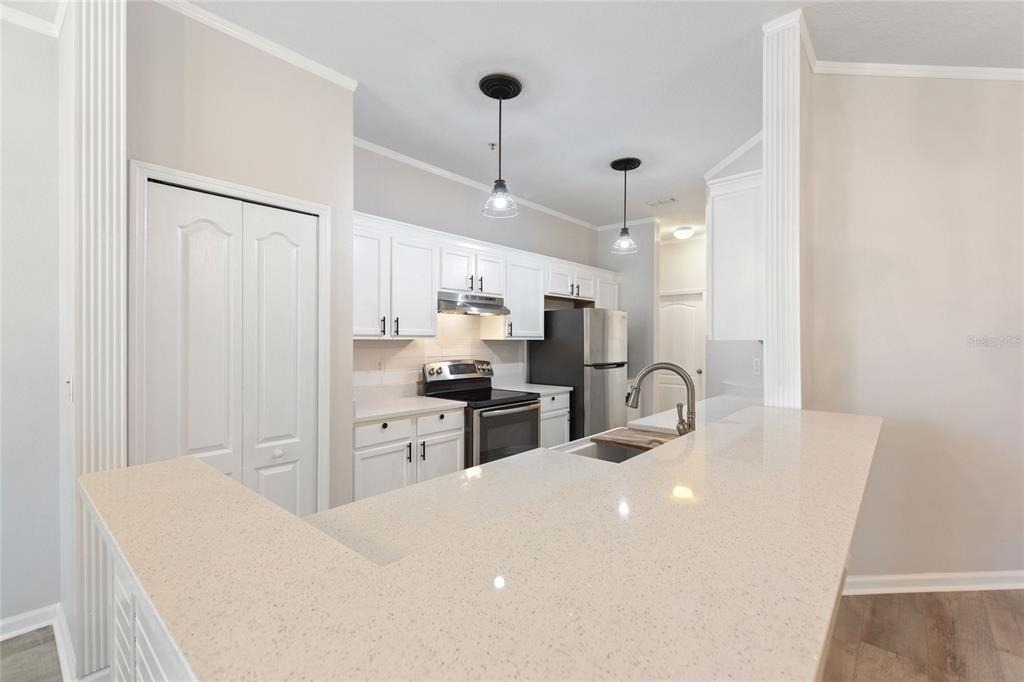 1220 Priory Circle - Photo 18