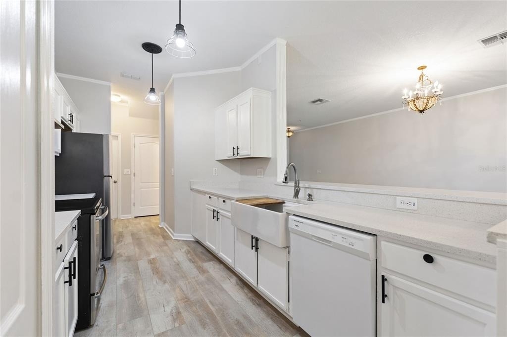 1220 Priory Circle - Photo 19