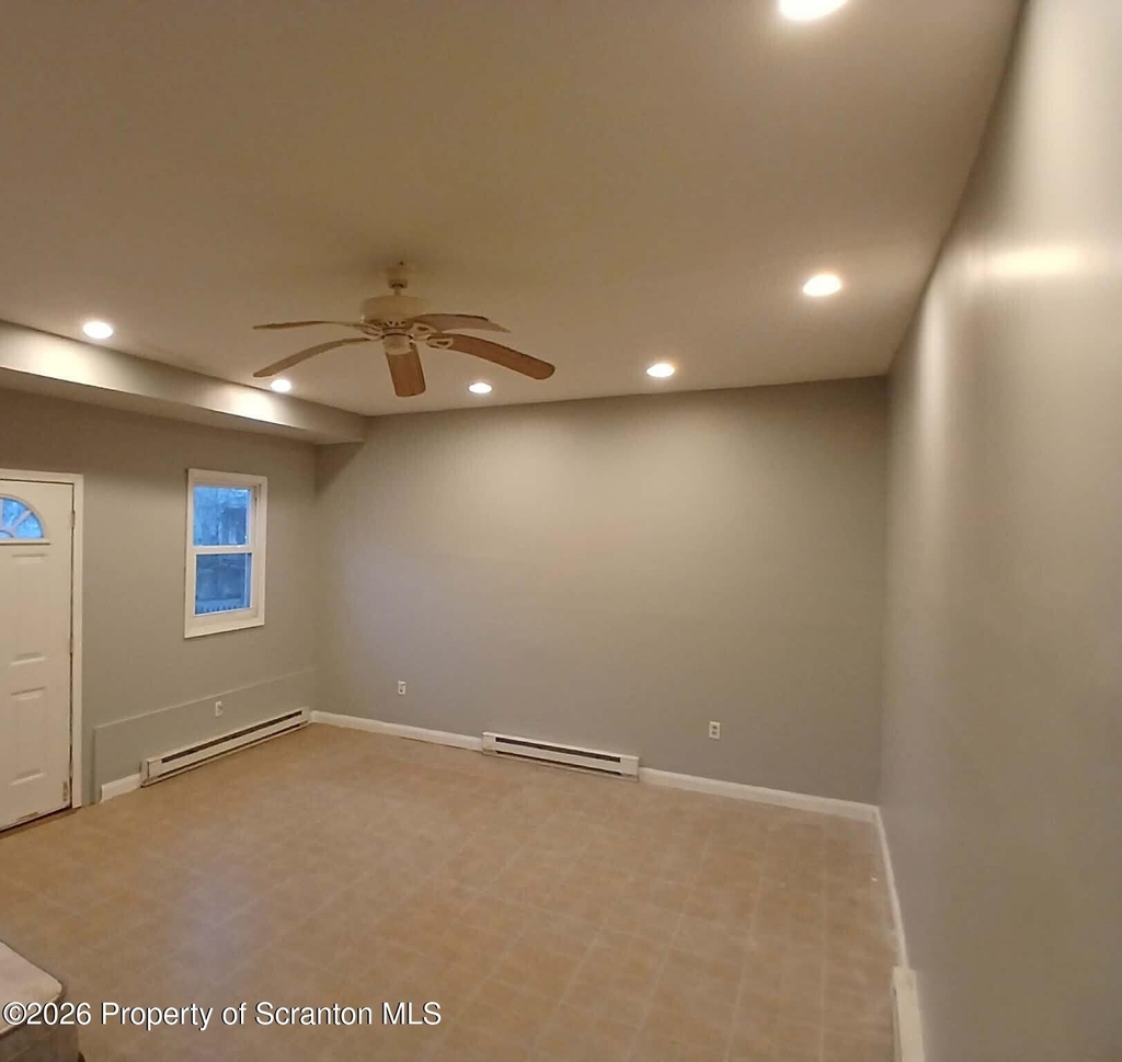 47 E Parker Street - Photo 3