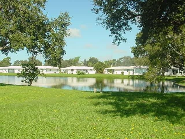 519 Circlewood Drive - Photo 2