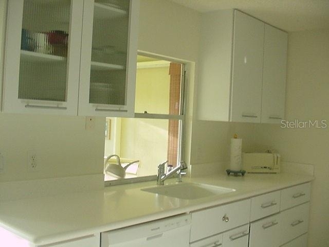 519 Circlewood Drive - Photo 4