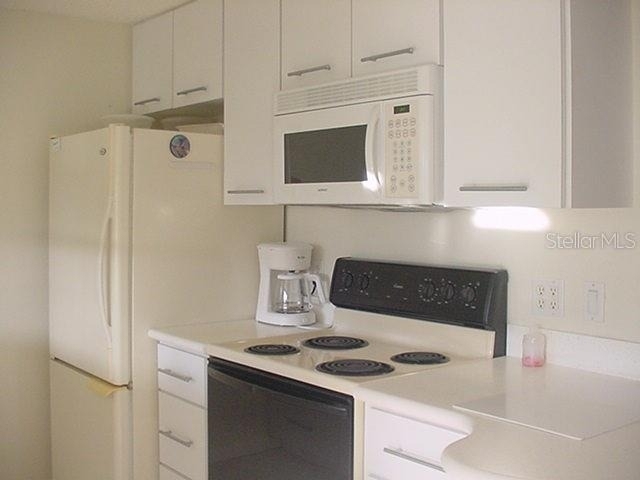 519 Circlewood Drive - Photo 3