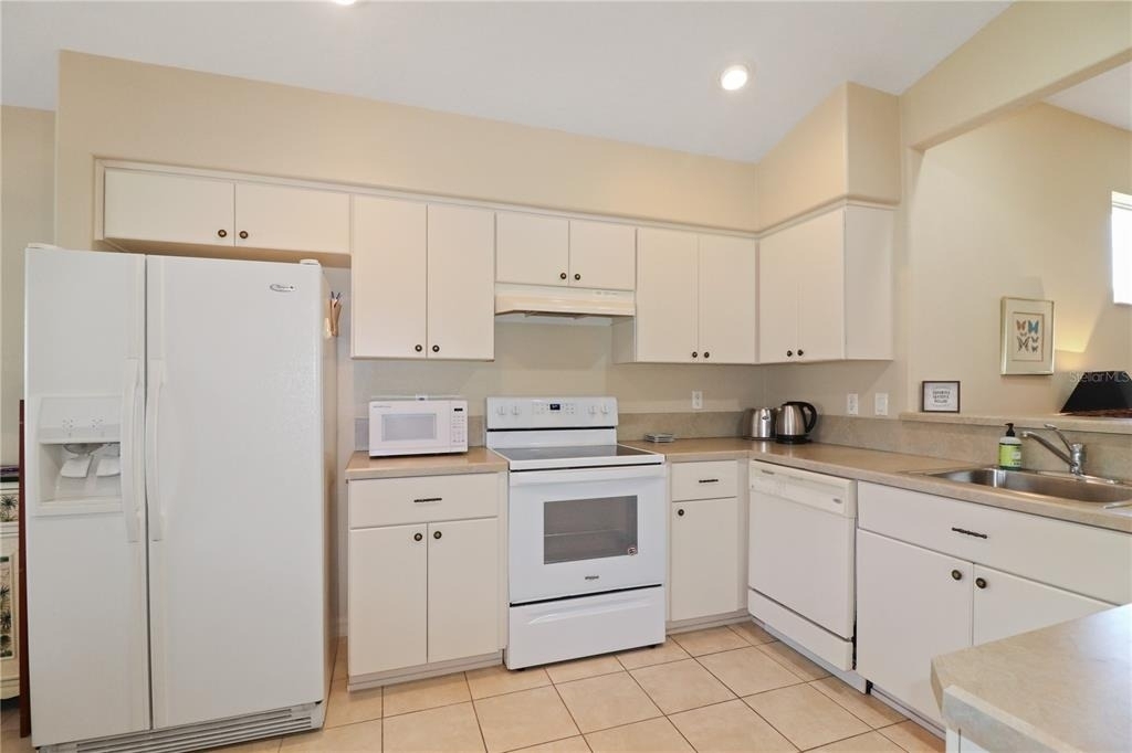 20846 Queen Alexandra Drive - Photo 7