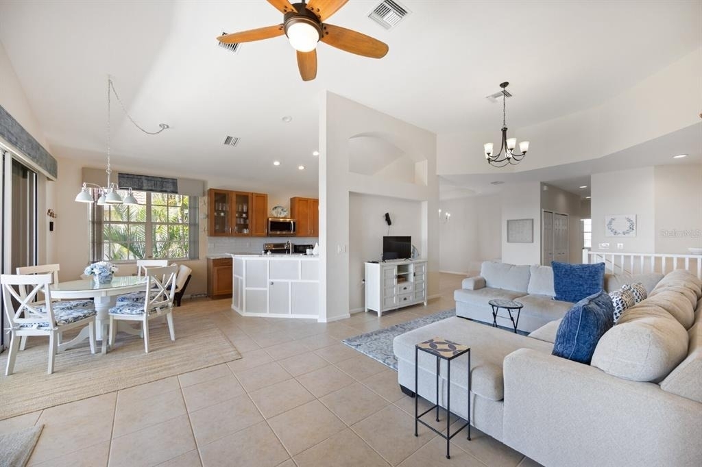 4604 Club Drive - Photo 6