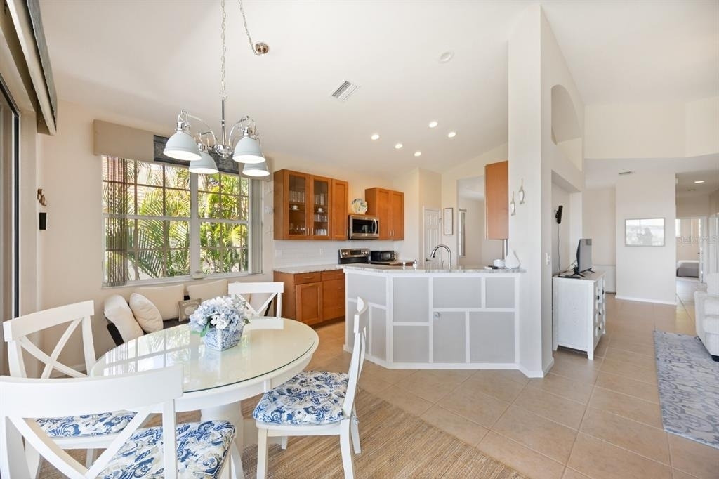 4604 Club Drive - Photo 10