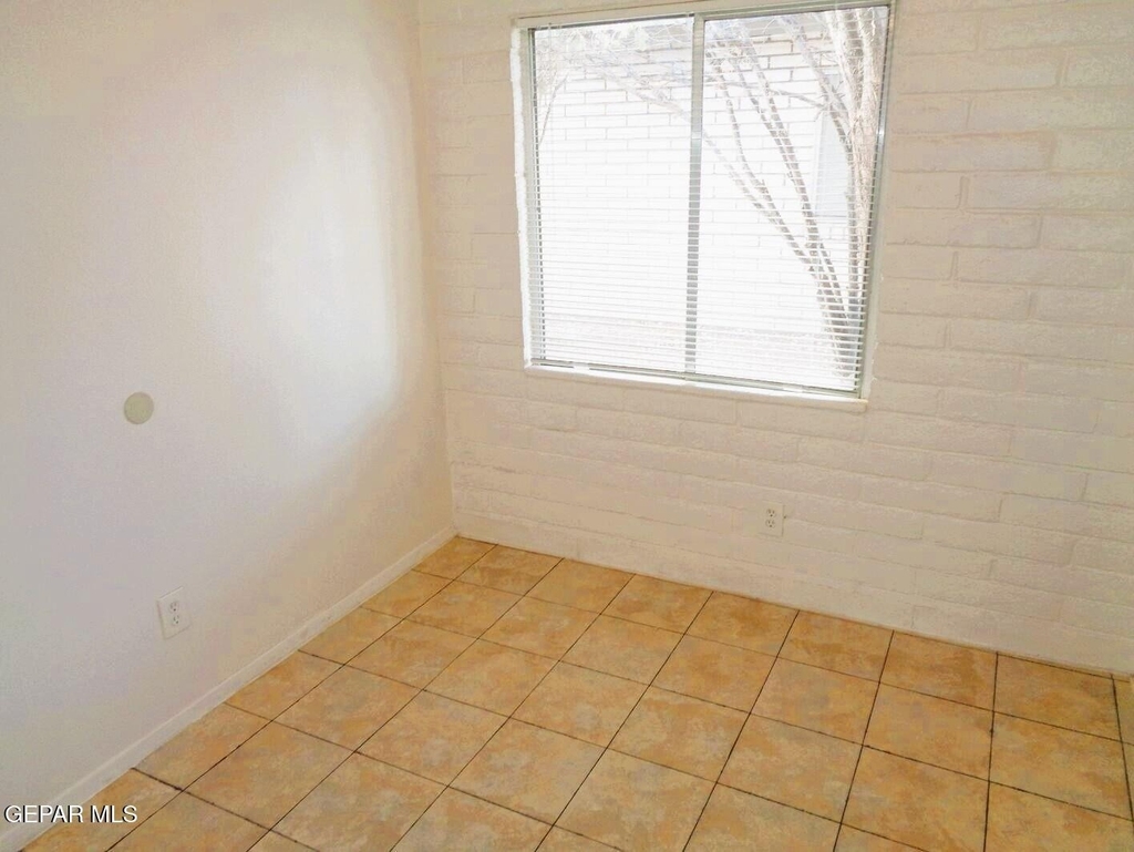 3028 E Glen Drive - Photo 6