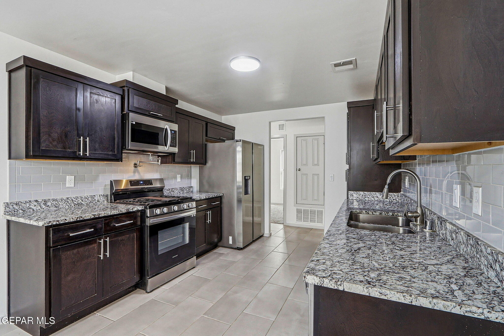 1173 Summer Rain Street - Photo 5
