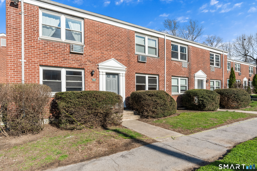 14 Hamilton Court - Photo 35