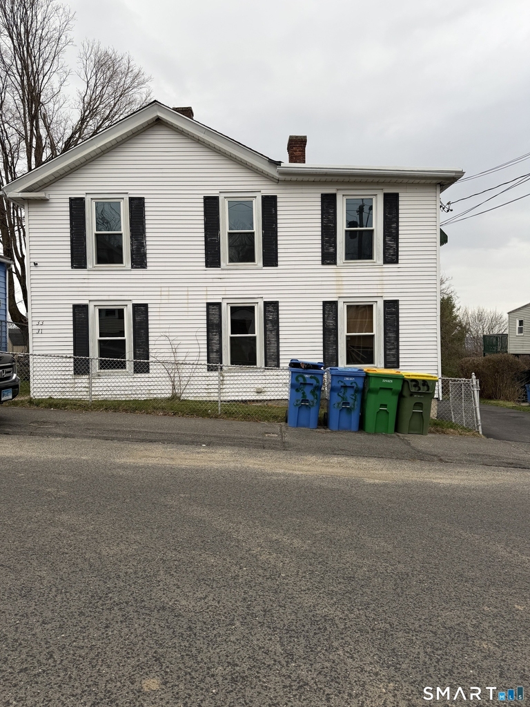 33 Pilgrim Avenue - Photo 0
