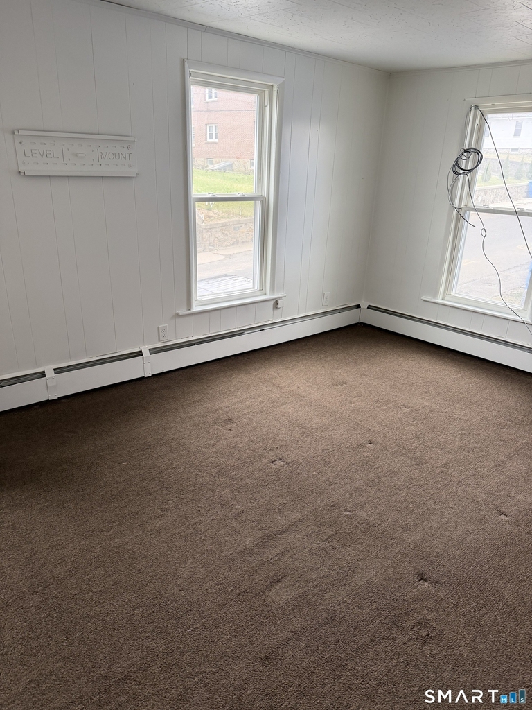 33 Pilgrim Avenue - Photo 2