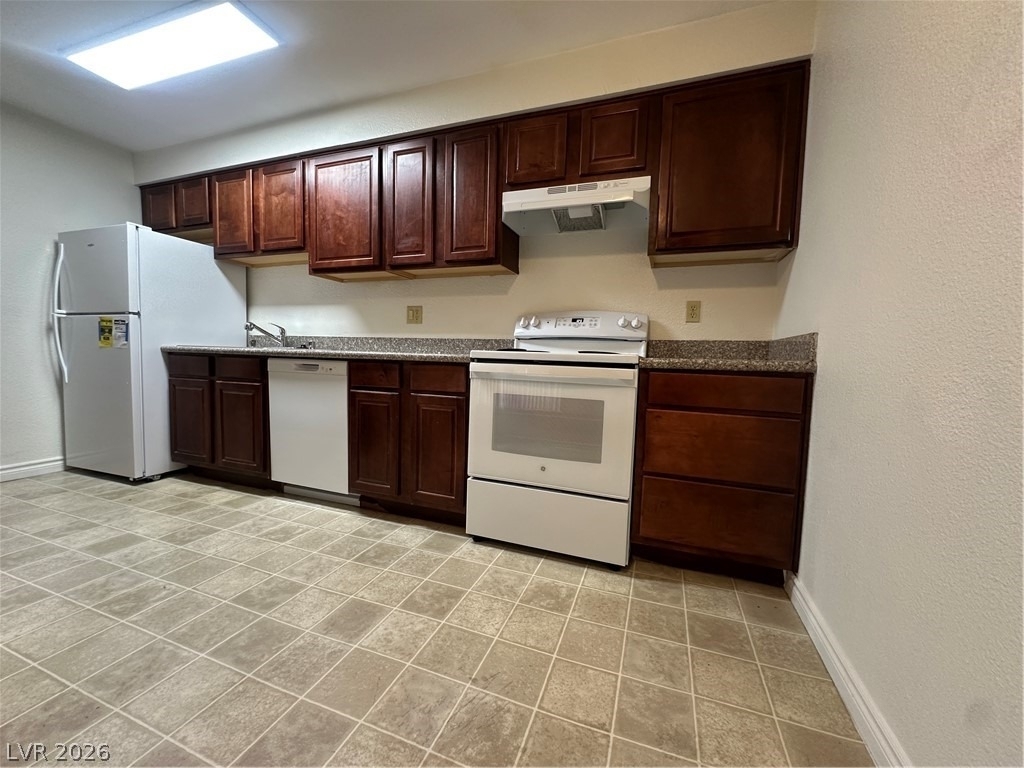 4320 Sandy River Drive - Photo 3