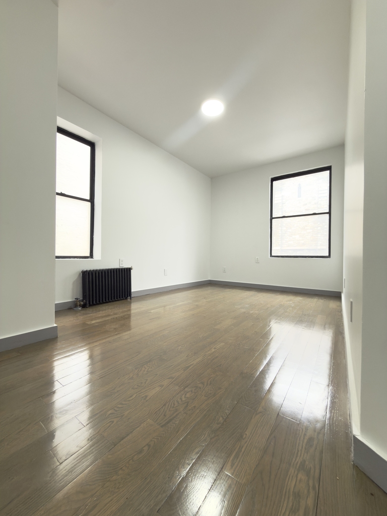 600 West 186th Street - Photo 8