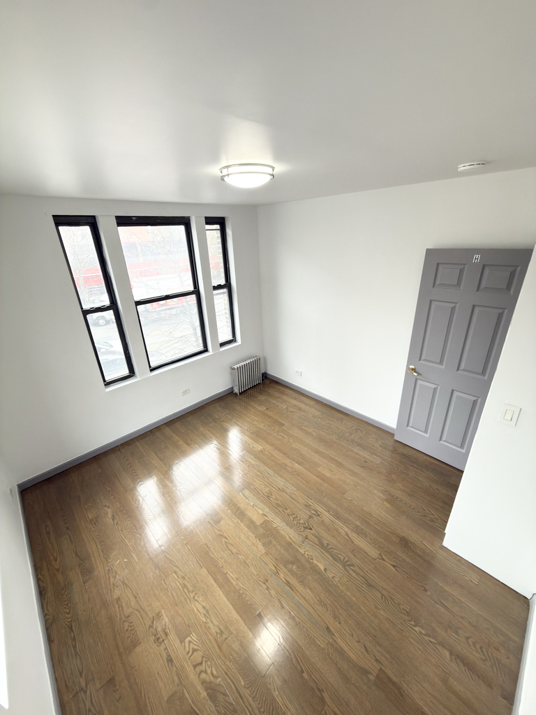 600 West 186th Street - Photo 4