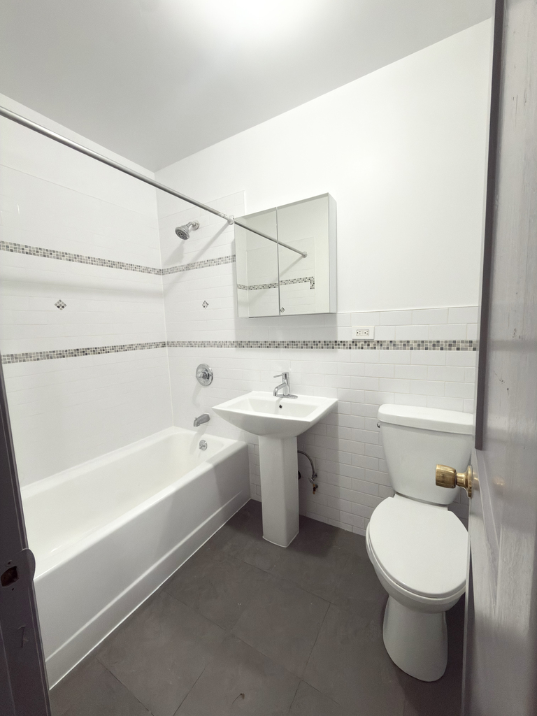 600 West 186th Street - Photo 6