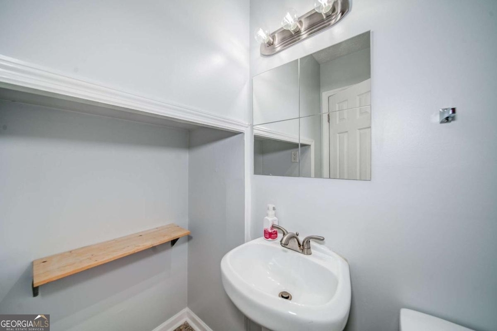 280 Winding River Road - Photo 15