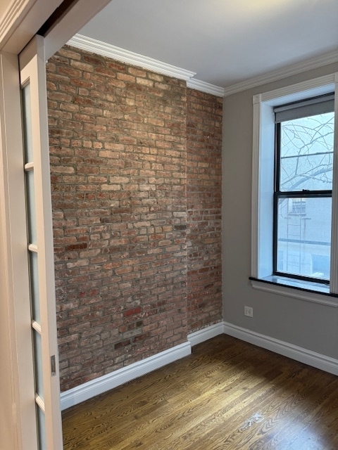 246 Mott Street - Photo 8