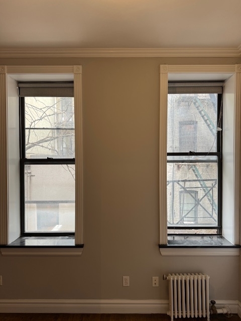 246 Mott Street - Photo 2