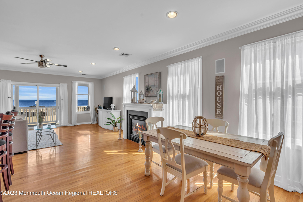 239 Beachfront - Photo 9