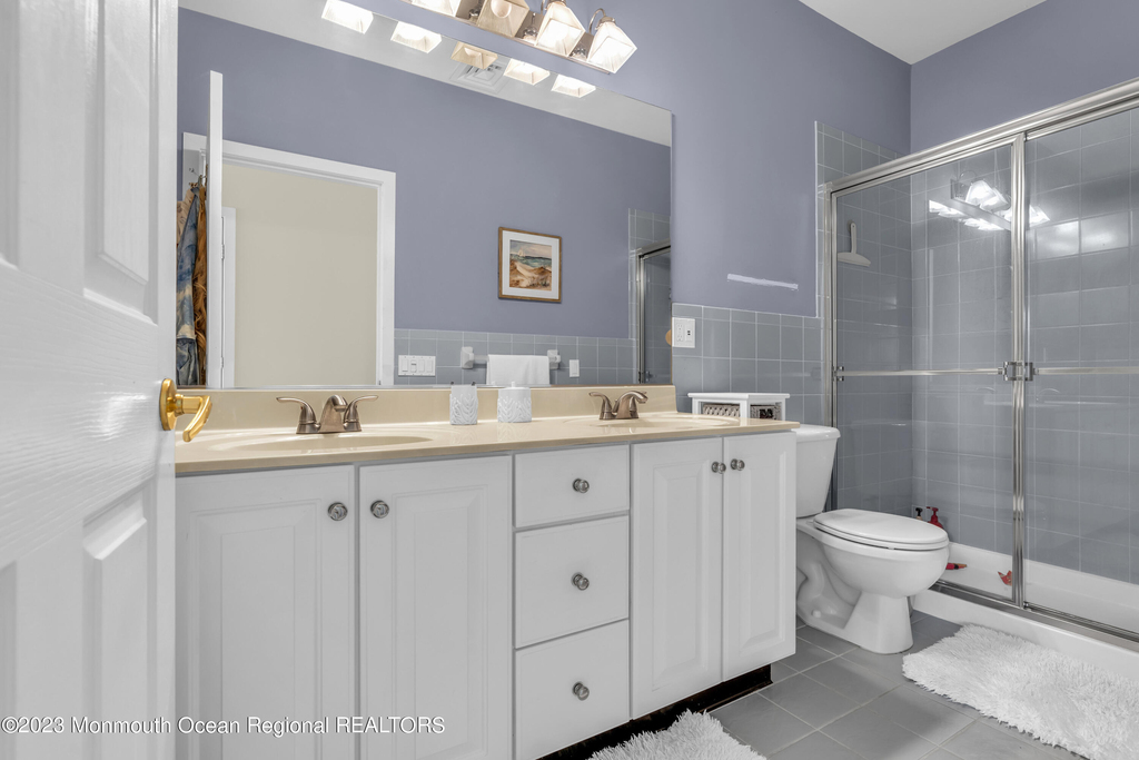 239 Beachfront - Photo 17