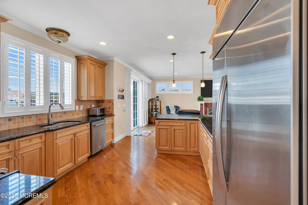 106 2nd Avenue - Photo 11