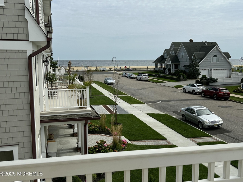 106 2nd Avenue - Photo 25