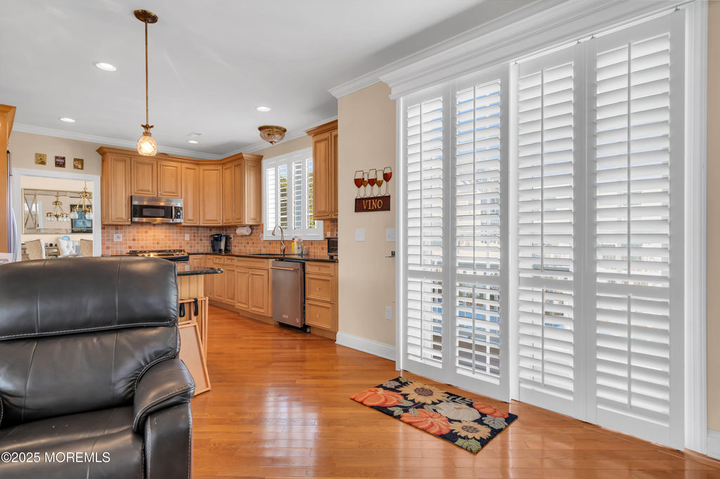 106 2nd Avenue - Photo 7