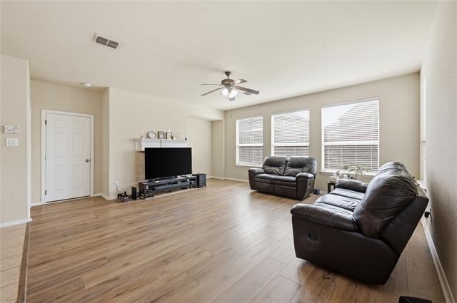 11945 Henderson Drive - Photo 3