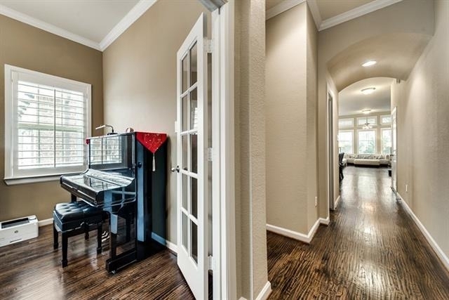2021 Garden Park Court - Photo 4
