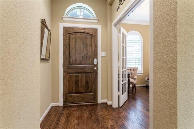 2021 Garden Park Court - Photo 2