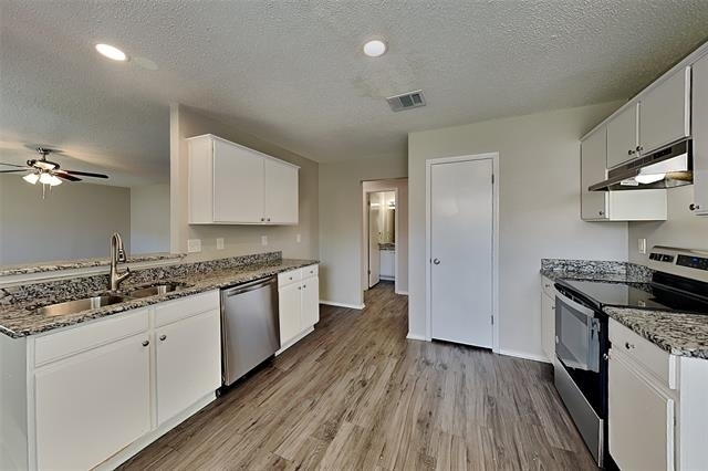 520 Bailey Street - Photo 6