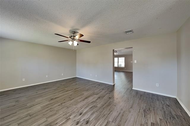 520 Bailey Street - Photo 3