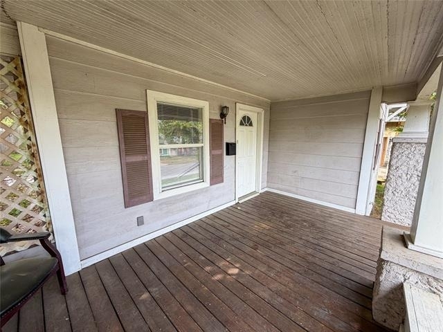 114 E Hull Street - Photo 1