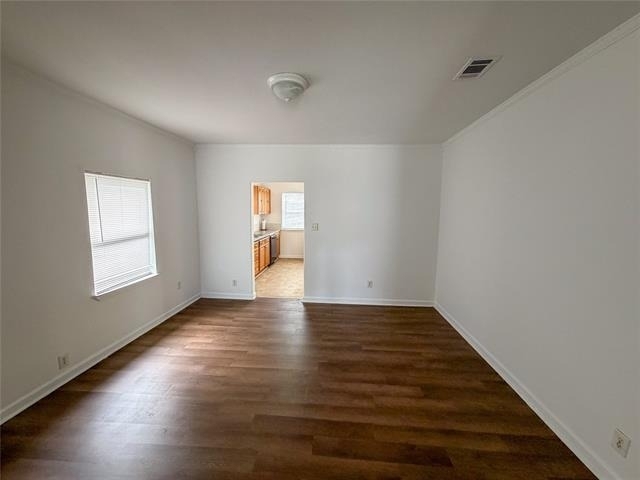 114 E Hull Street - Photo 5