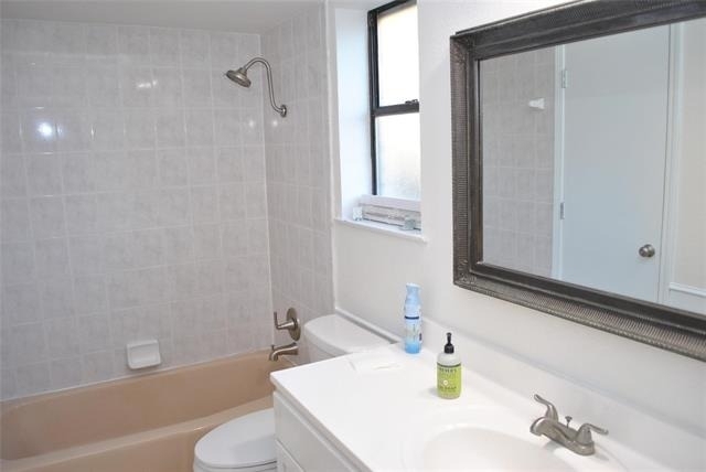 720 Ash Street - Photo 4