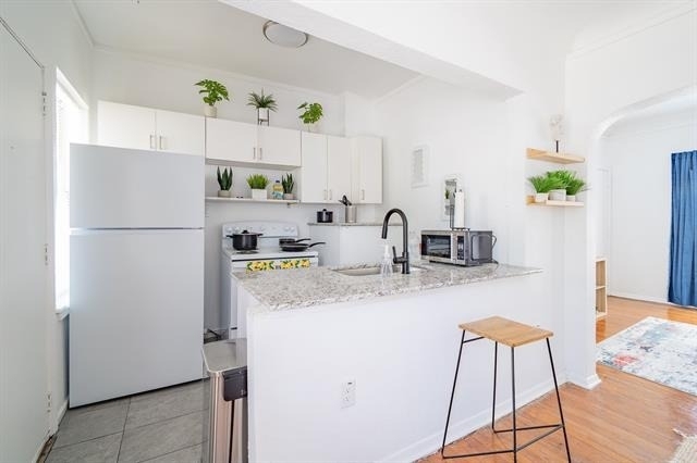 5305 Reiger Avenue - Photo 2