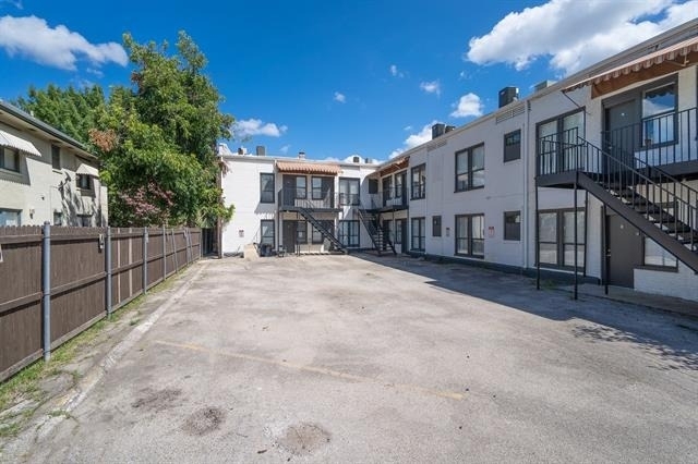 5305 Reiger Avenue - Photo 8