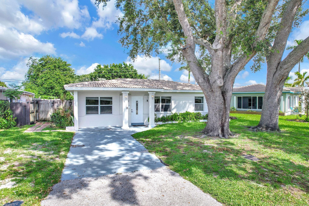 261 Ne 45th Street - Photo 52