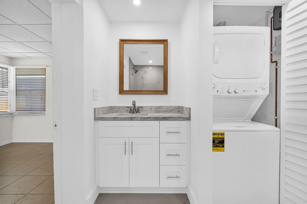261 Ne 45th Street - Photo 17