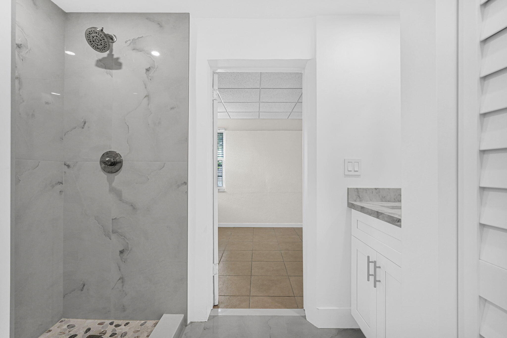 261 Ne 45th Street - Photo 19