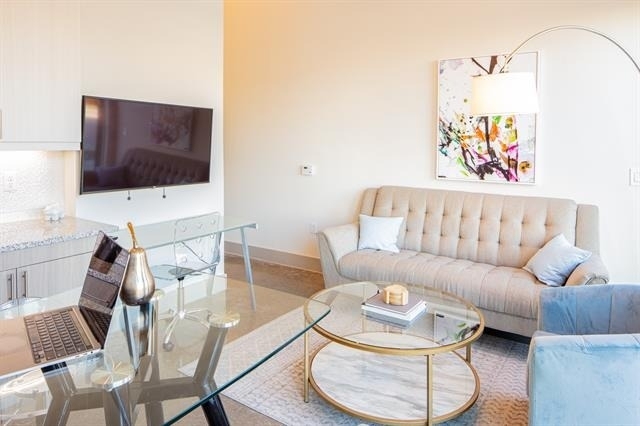 830 N Zang Boulevard - Photo 3