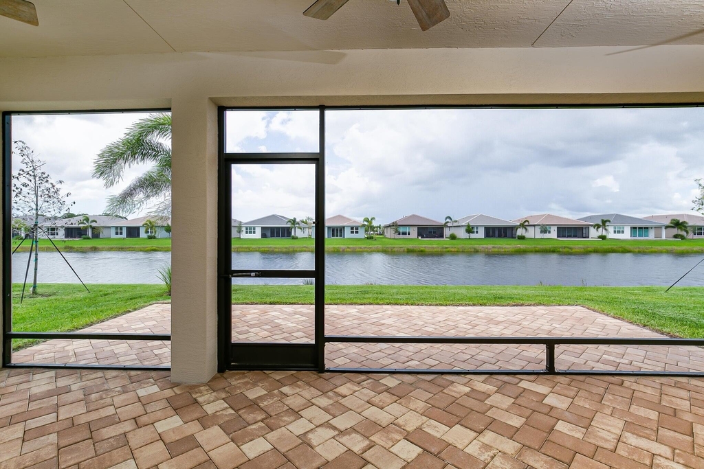 11765 Sw Poseidon Way - Photo 17