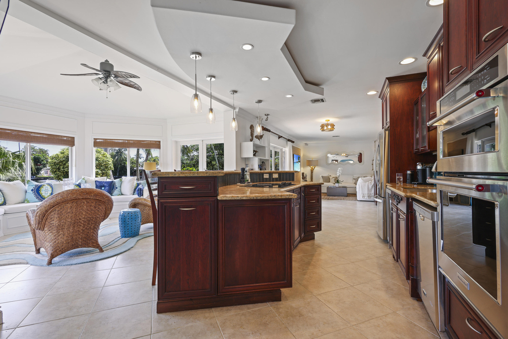 1925 Coral Gardens Drive - Photo 9