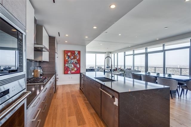 7901 Windrose Avenue - Photo 8
