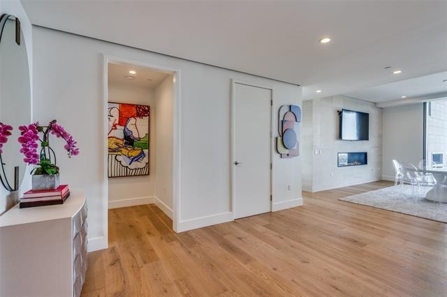 7901 Windrose Avenue - Photo 2