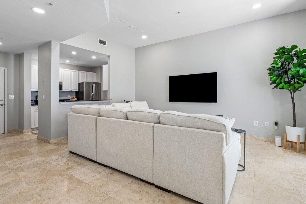 255 Evernia Street - Photo 10