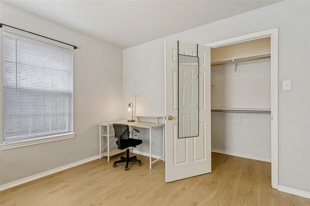 107 S Crawford Street - Photo 3