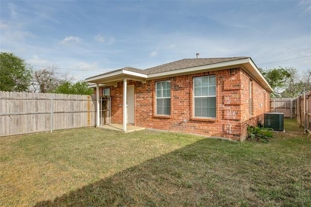 107 S Crawford Street - Photo 14
