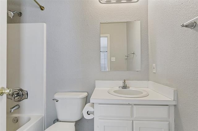 107 S Crawford Street - Photo 4