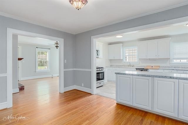 204 Leo Avenue - Photo 11
