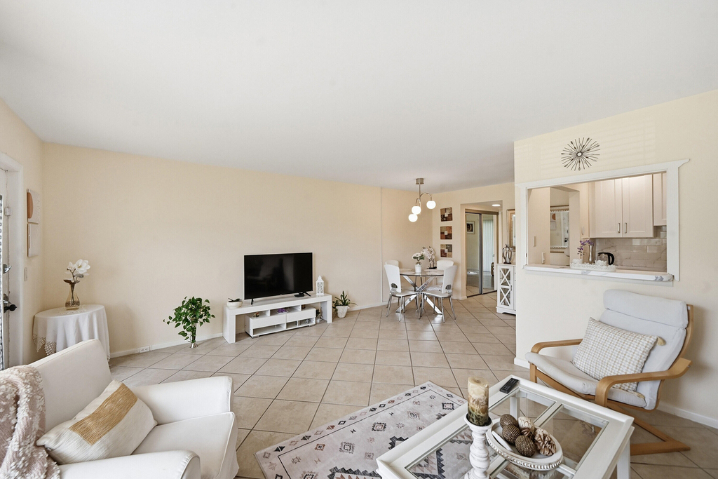 314 Brighton - Photo 7